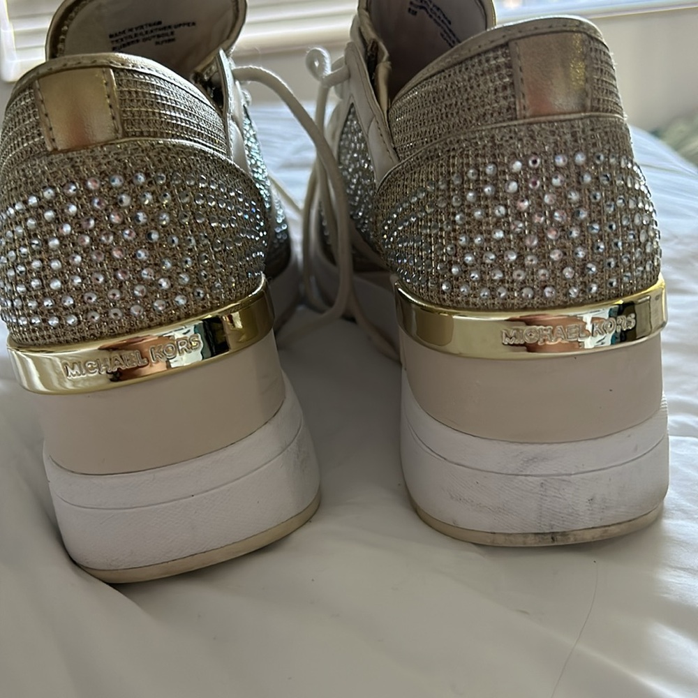 Sneakers - Picture 6 of 6